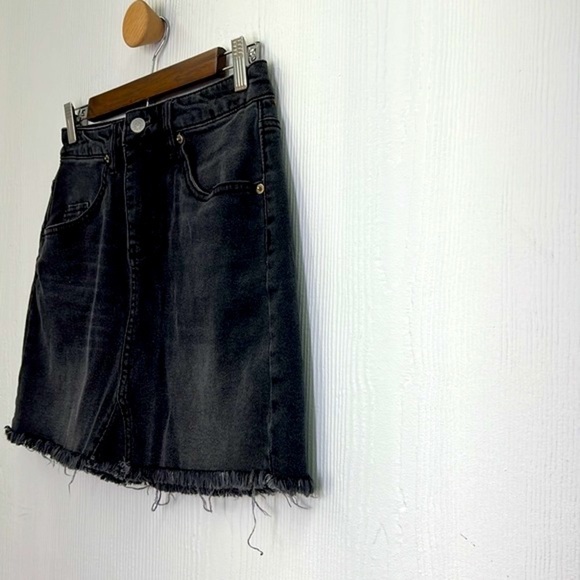 Wild Fable - Black Stonewash Frayed Zip Up Denim Cotton Mini Skirt Size 4 - Picture 5 of 9